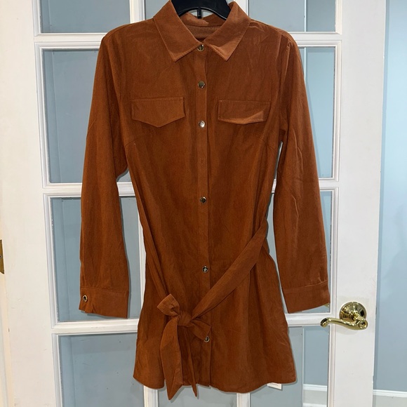 Cupshe Womens Button Front Long Sleeve Mini Shirt Dress Corduroy belted Sz S New - Picture 3 of 10